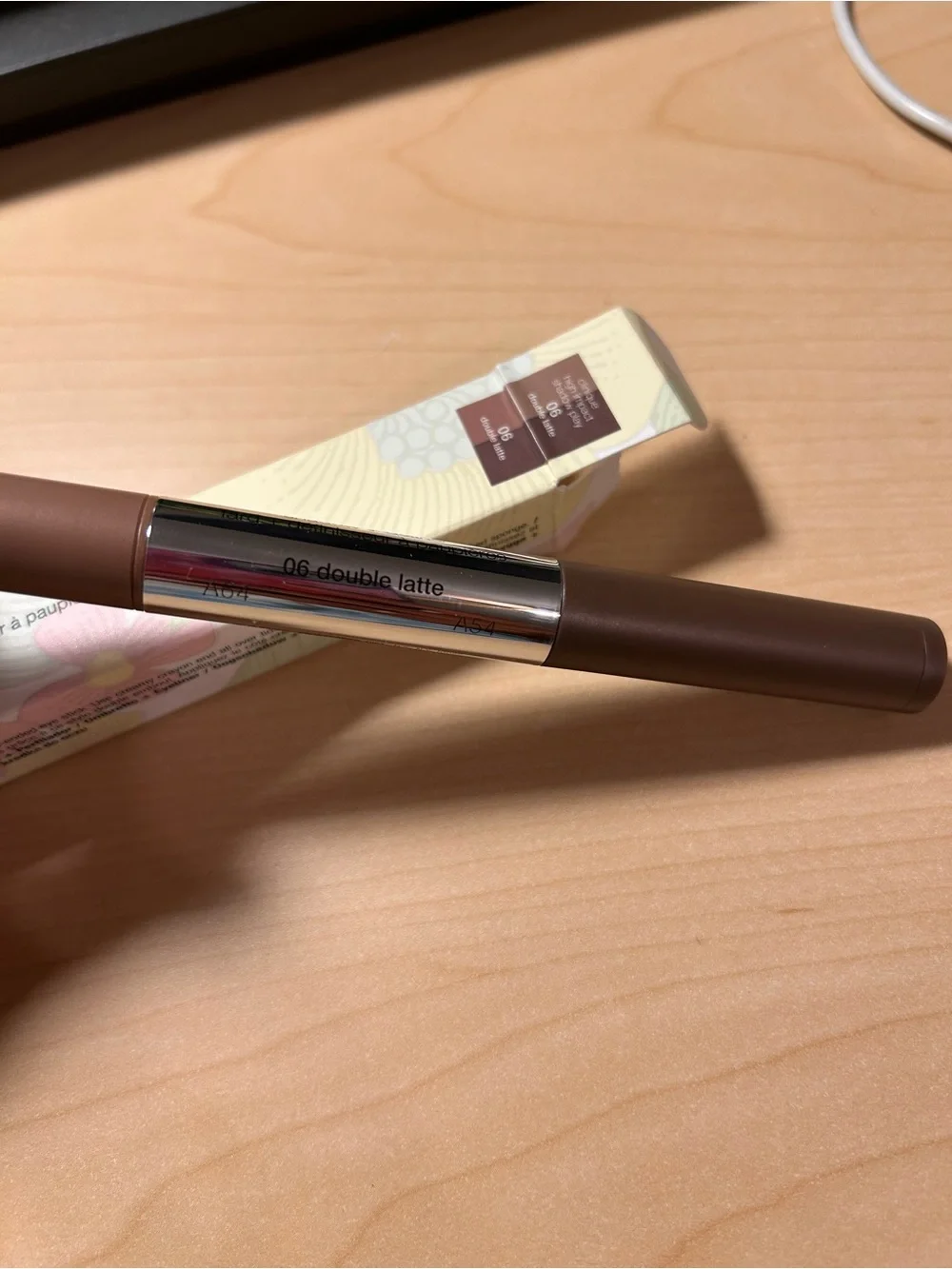 Clinique High Impact Shadow Play Eyeshadow & Eye Definer #06 Double Latte new